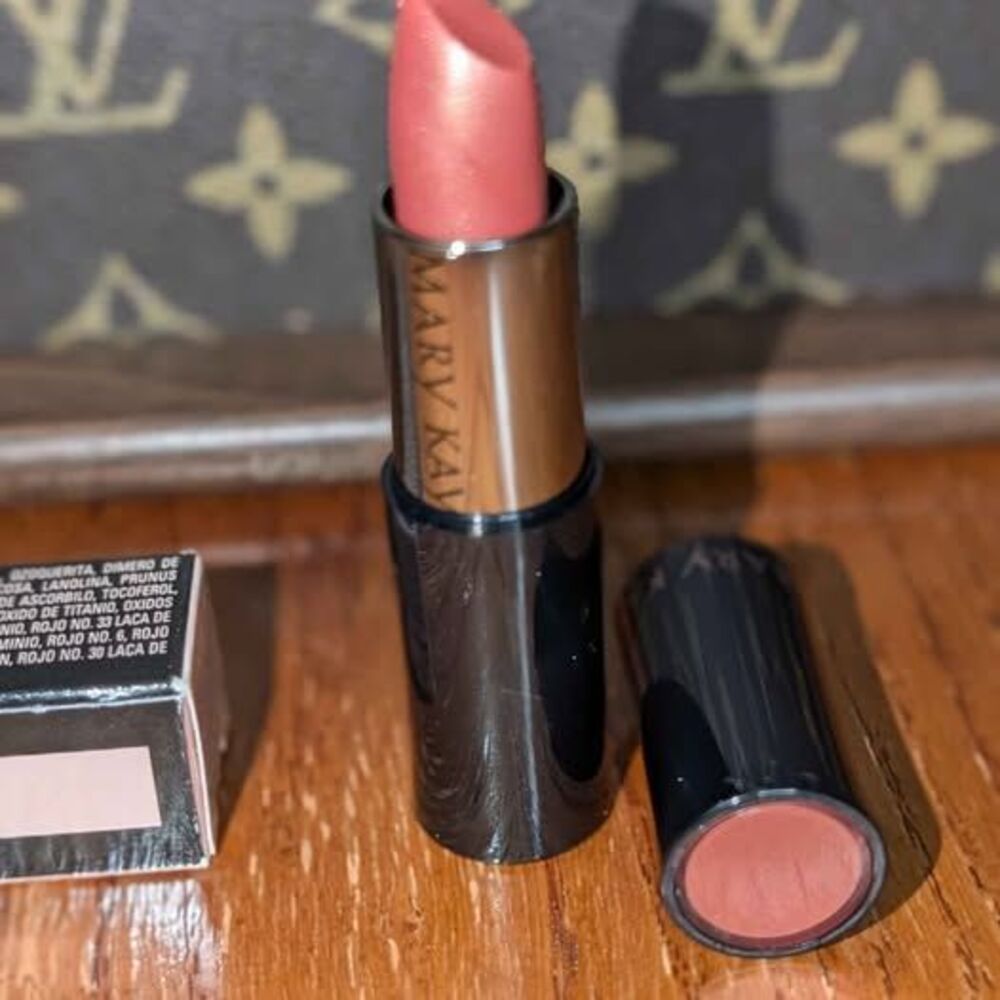 Mary Kay Crème Lipstick - Sweet Nectar- Discontinued - New In Box